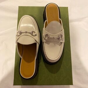 Gucci leather horsebit chunky heel mules in white